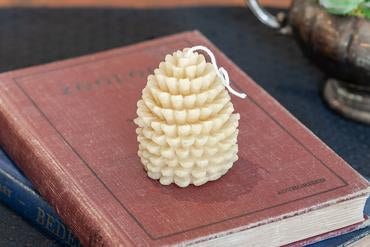 Beeswax Candle -Small Pinecone