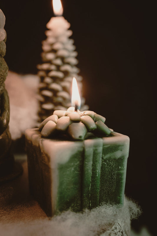 Beeswax Candle - Present