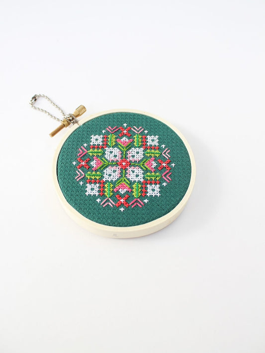Winter Bouquet Holiday Ornament Kit